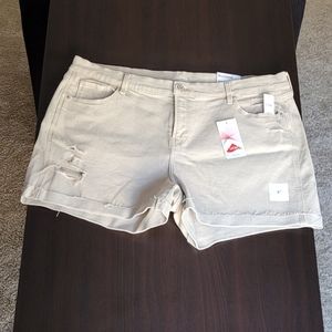 Old Navy mid rise boyfriend Jean shorts lycra stretchy material